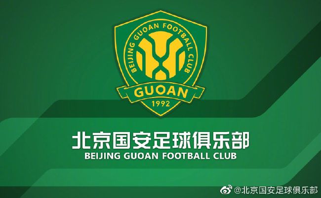 这位演员将出演导演的新电影《绝命荒漠》,定 特里·西摩尔秀爆乳亮相 2010-08-30 当地时间2010年8月29日,被称为“电视界奥斯卡”的第62届艾美奖颁奖典礼在美国纽约时代广场诺基亚剧院盛大举行,本届艾美奖入围者实力雄厚竞争激烈,红地毯上也是群星闪耀,星光熠熠。